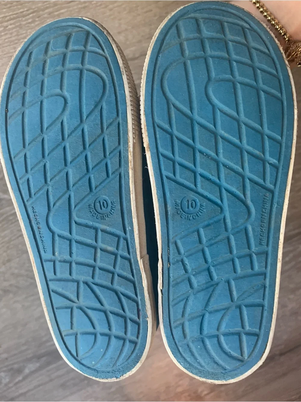 Old Navy Kids' Blue Slip-On Water Shoes Size 10